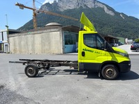KAEP288_2957933 vehicle image