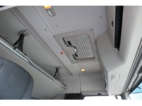 DOLD2821_3021110 vehicle image