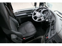 DOLD2821_3021110 vehicle image