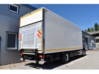 TOC1273_3013985 vehicle image