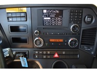 TOC1273_3013985 vehicle image