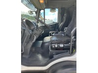 TOMY4226_2713383 vehicle image