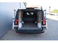 TOC1273_3046960 vehicle image