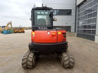 RINA4324_2917788 vehicle image