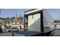 THOM6454_2847504 vehicle image