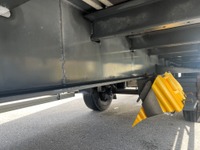 PREI272_2856069 vehicle image