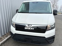 MAN126_2871108 vehicle image