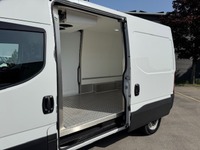STUD177_2689526 vehicle image