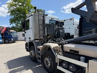 UNIK8334_2944305 vehicle image