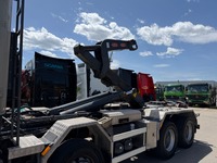 UNIK8334_2944305 vehicle image
