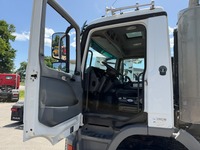 UNIK8334_2944305 vehicle image
