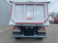 VTBO844_2851410 vehicle image