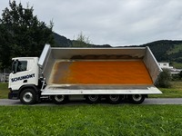 SCHU1479_2707579 vehicle image