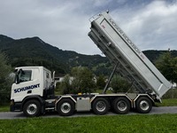 SCHU1479_2707579 vehicle image