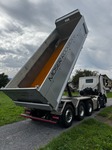 SCHU1479_2707579 vehicle image