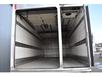 TOC1273_2814095 vehicle image