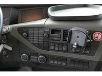 DOLD2821_2776923 vehicle image