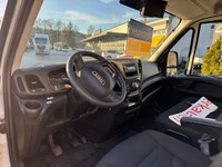 STUD177_2805650 vehicle image