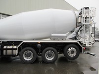 LIEB6516_2236328 vehicle image