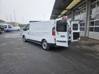 THOM6454_2821826 vehicle image