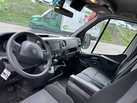 THOM6454_3039646 vehicle image