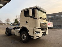 MANB1470_2814099 vehicle image