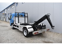 TOC1273_2724122 vehicle image