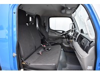 TOC1273_2724122 vehicle image