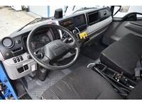 TOC1273_2724122 vehicle image