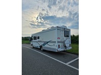 NFZA11_2705053 vehicle image