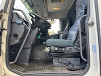 AGRO3463_3026568 vehicle image