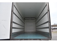 TOC1273_2847499 vehicle image