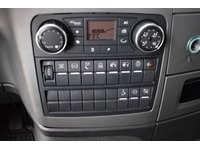 TOC1273_2847499 vehicle image