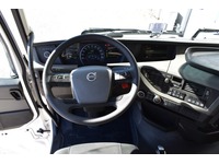 TOC1273_3047871 vehicle image