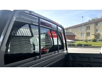 HUSE4764_3022806 vehicle image