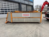 AGRO3463_2831792 vehicle image