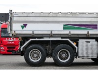 DOLD2821_2921717 vehicle image