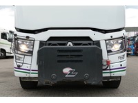 DOLD2821_2921717 vehicle image