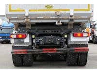 DOLD2821_2921717 vehicle image