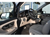 TOC1273_2965615 vehicle image