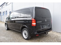 TOC1273_2870581 vehicle image