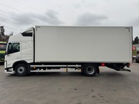 AGRO3463_2862210 vehicle image