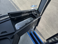 THUR7336_2635046 vehicle image