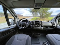 TART5813_2782775 vehicle image