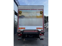 SCHU1479_2824017 vehicle image