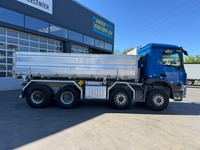 AGRO3463_2904646 vehicle image