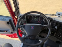 UNIK8334_3036471 vehicle image
