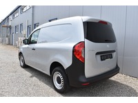 TOC1273_2940391 vehicle image
