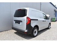 TOC1273_2940391 vehicle image