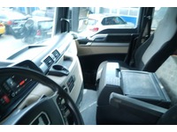 VEBI10438_2724213 vehicle image